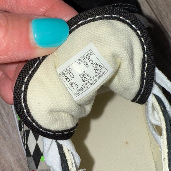 Brand new Old Skool Vans - Picture 6 of 6